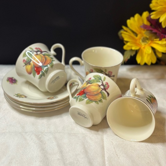 Set Of 4 Vintage Formalities By Baum Brothers Fruit Footed Cups & Saucer Set EVC - Picture 4 of 15